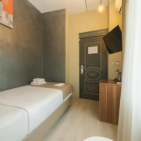 Monezza Avcilar Hotell 3*