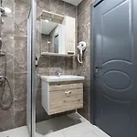Monezza Avcilar 3* اسطنبول